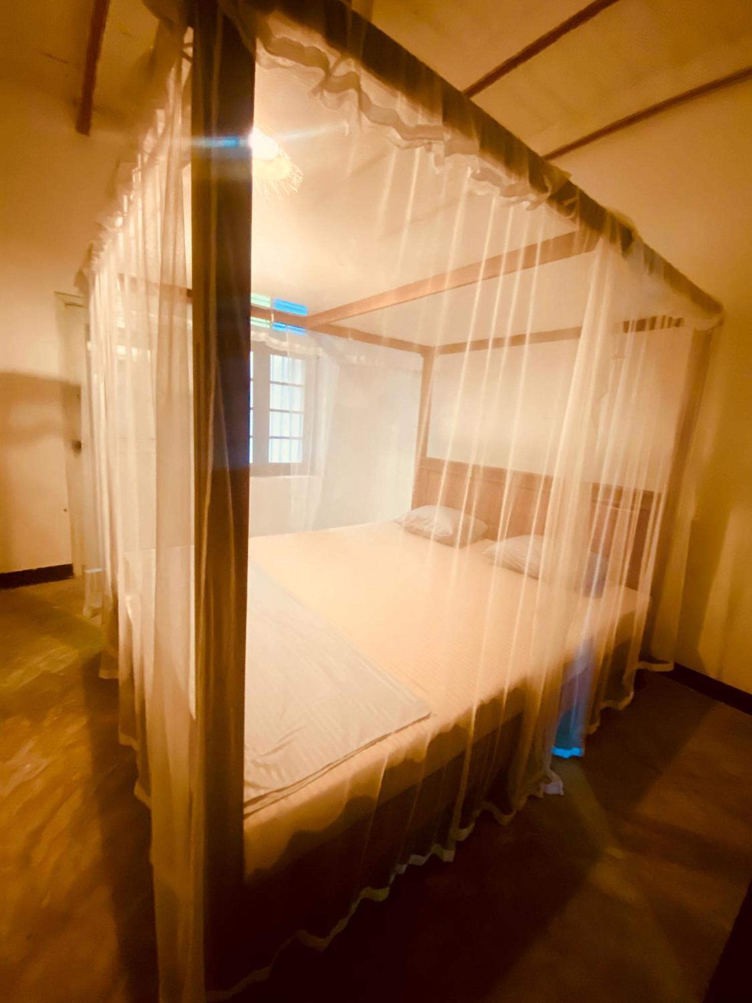 Happy Bunk Hostel Weligama Eksteriør billede