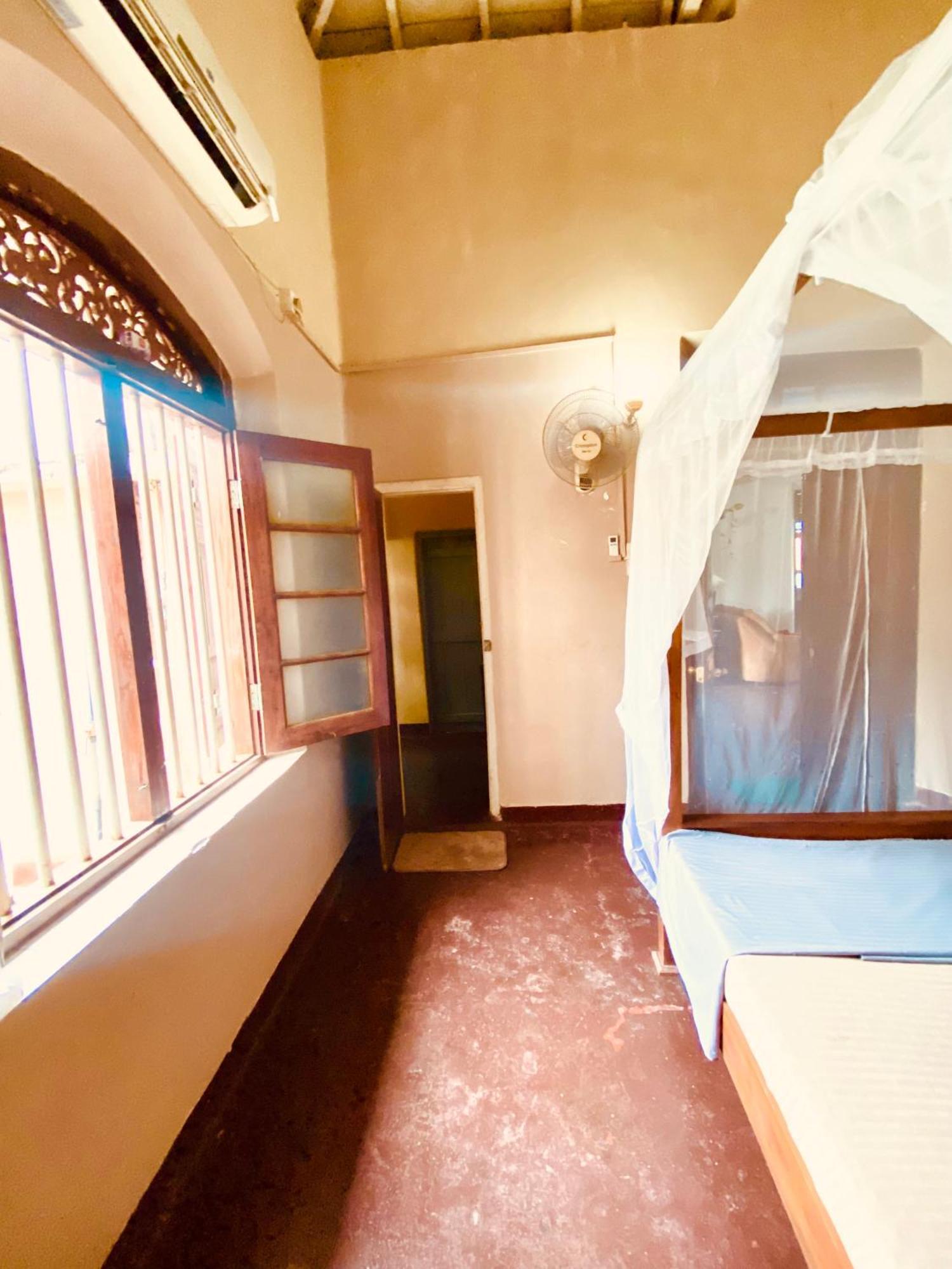 Happy Bunk Hostel Weligama Eksteriør billede