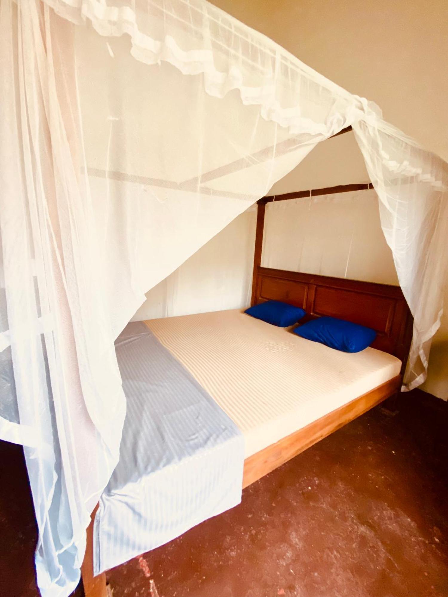 Happy Bunk Hostel Weligama Eksteriør billede